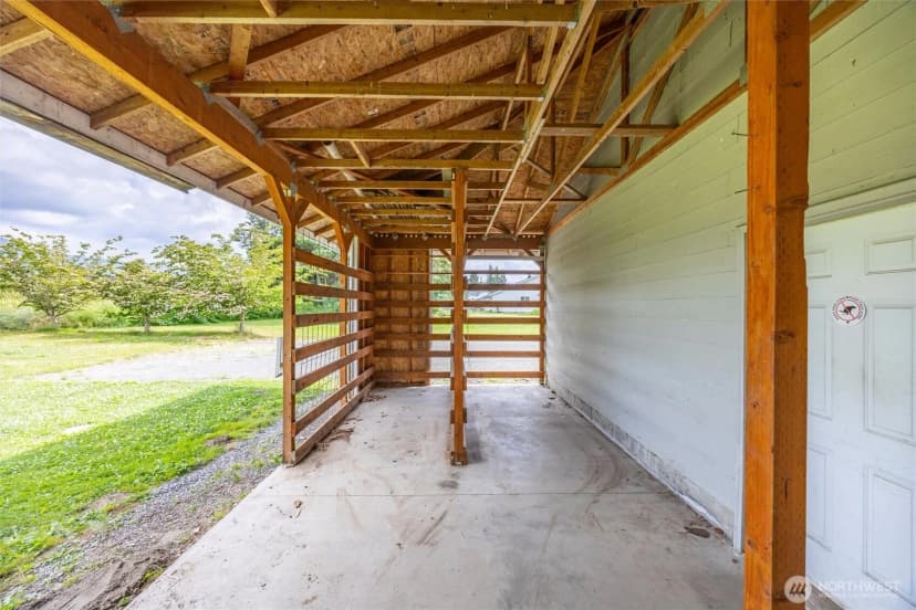 Property photo for 902 Nooksack Avenue, Nooksack photo 22