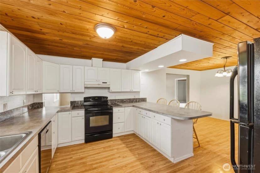 Property photo for 902 Nooksack Avenue, Nooksack photo 17