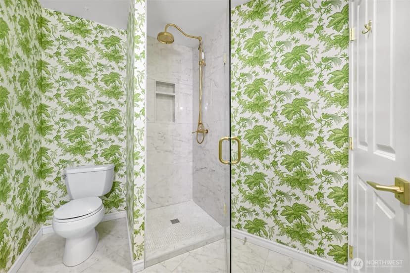 Property photo for 1134 Finnegan Way #201, Bellingham photo 24