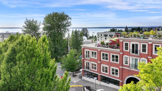 Property photo for 1134 Finnegan Way #201, Bellingham