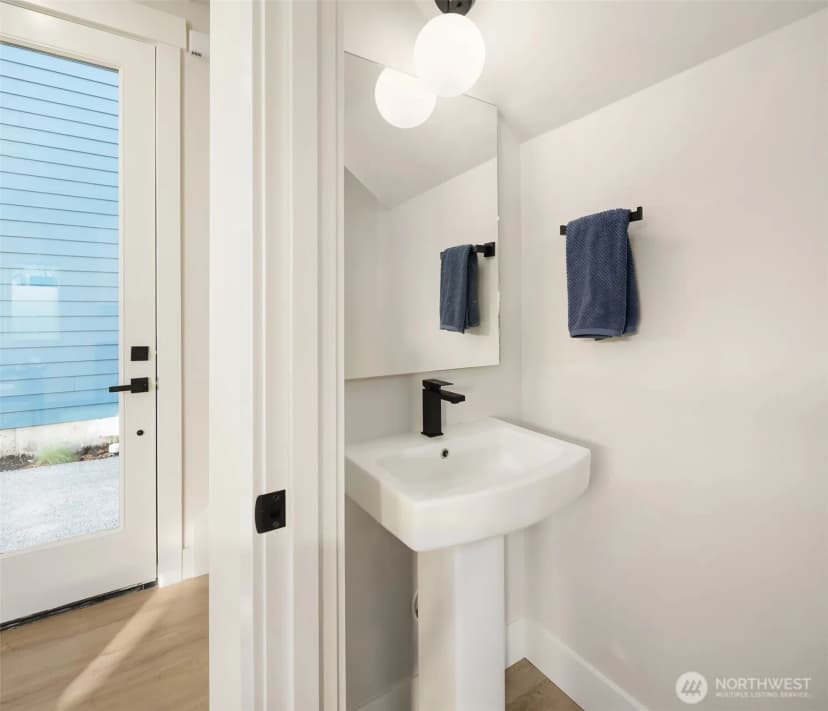 Property photo for 1411 Martin Luther King Jr Way, Seattle photo 17