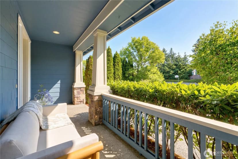 Property photo for 1403 240th Way Se, Sammamish photo 3