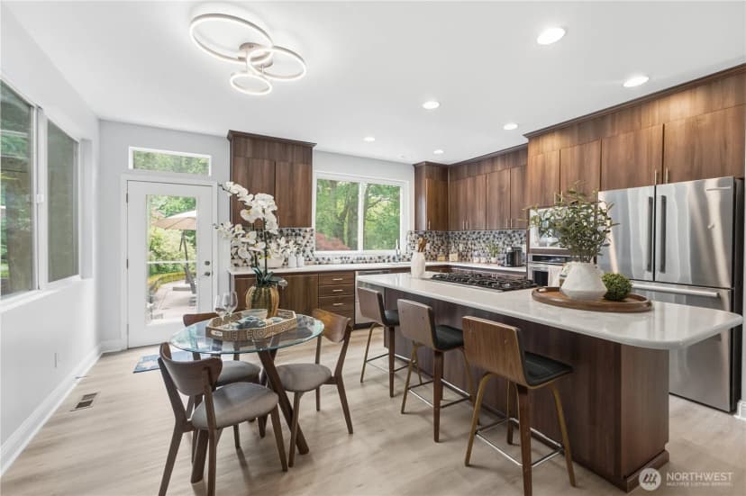 Property photo for 1403 240th Way Se, Sammamish photo 15