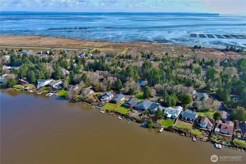 Property photo for 336 Hyde Court Ne, Ocean Shores photo 6