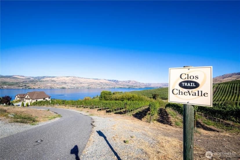 Property photo for 306 Clos Chevalle Road, Chelan photo 28
