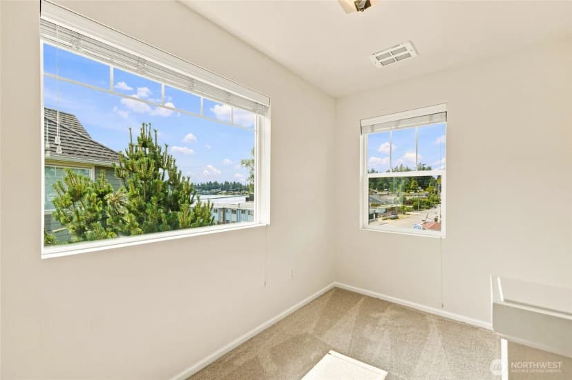 Property photo for 11208 19th Drive Se, Everett photo 24