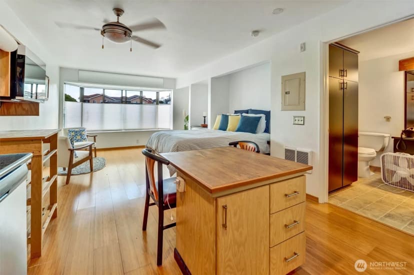 Property photo for 211 Summit Avenue E #n305, Seattle photo 5