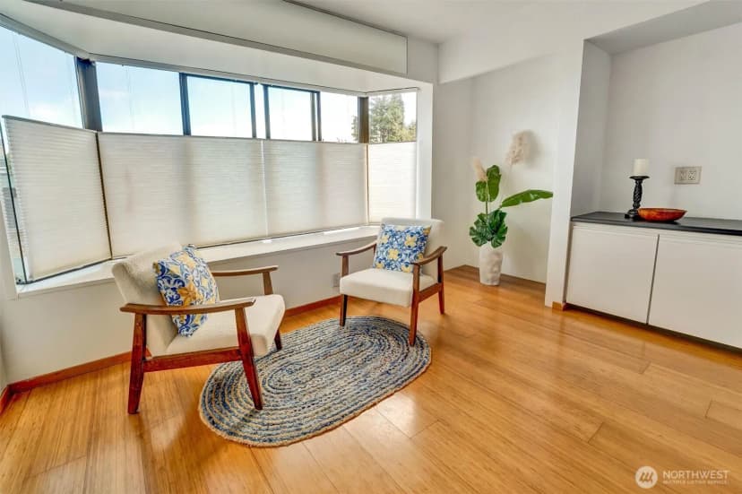 Property photo for 211 Summit Avenue E #n305, Seattle photo 15