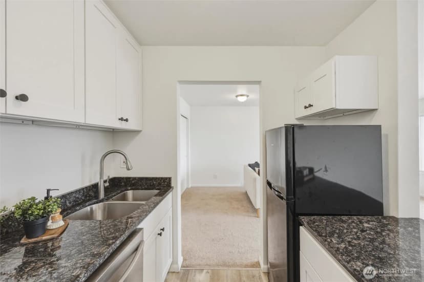 Property photo for 819 High Street W #106, Bellingham photo 4