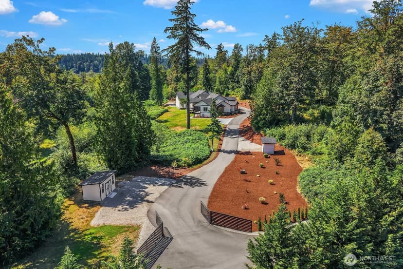 Property photo for 20225 230th Avenue Se, Maple Valley photo 32