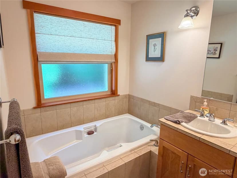 Property photo for 460 Pinecrest, Port Townsend photo 37