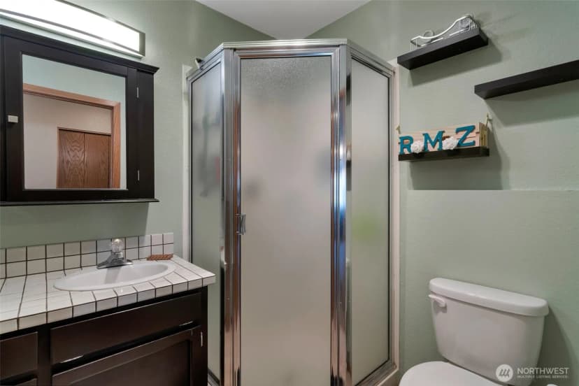 Property photo for 651 Se Bayshore Drive #b304, Oak Harbor photo 14