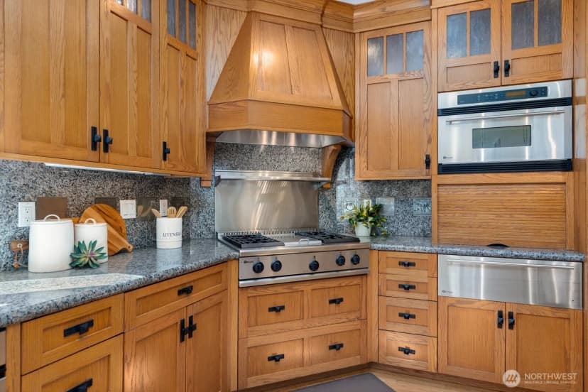 Property photo for 4155 212th Way Se, Sammamish photo 9