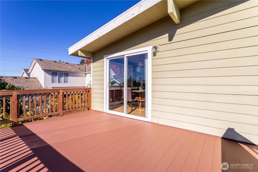 Property photo for 3905 Ne 6th Street, Renton photo 25