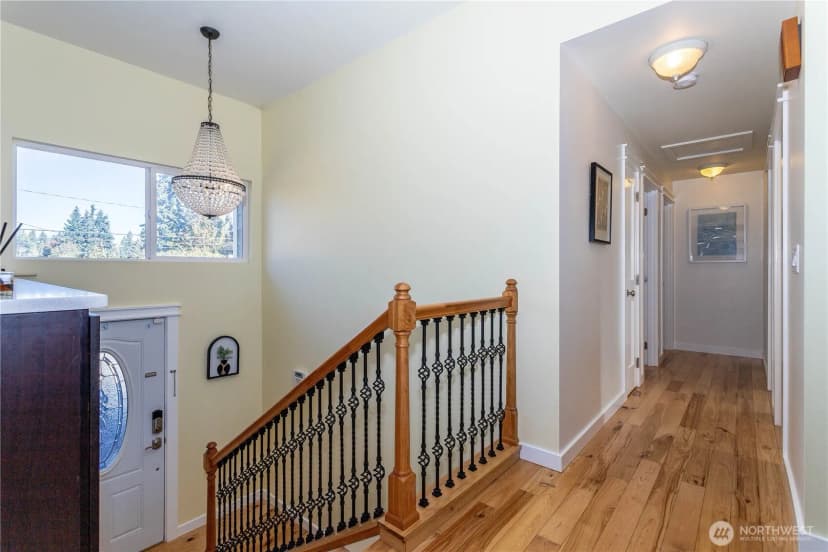 Property photo for 3905 Ne 6th Street, Renton photo 14