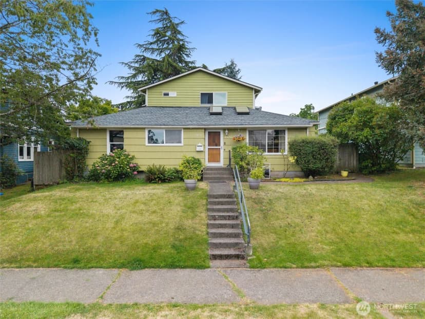 Property photo for 4821 S Brandon Street, Seattle photo 2