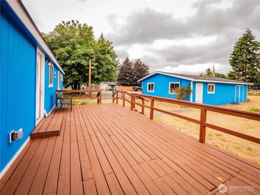 Property photo for 8903 336th Street S, Roy photo 29