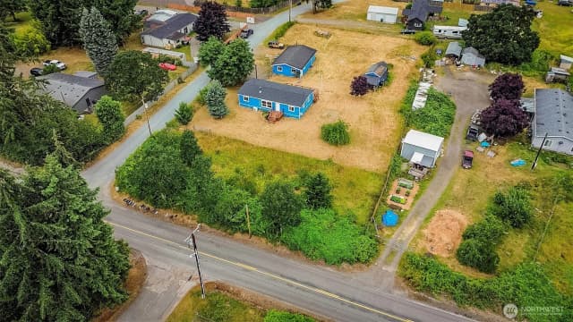 Property photo for 8903 336th Street S, Roy photo 3