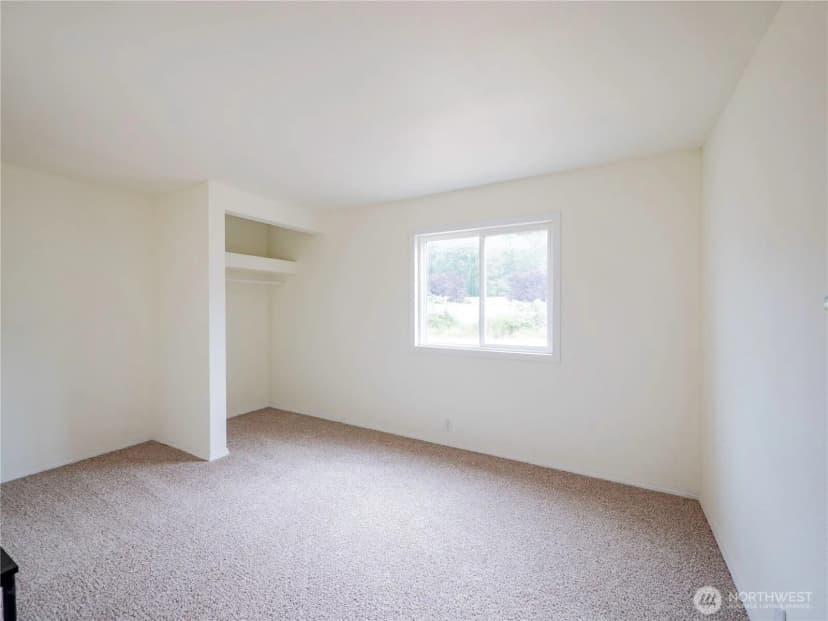 Property photo for 8903 336th Street S, Roy photo 10