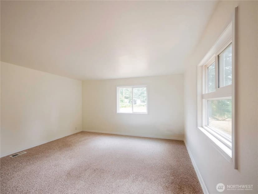 Property photo for 8903 336th Street S, Roy photo 23