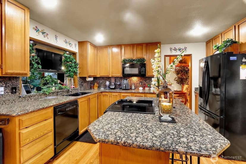 Property photo for 32807 12th Avenue Sw, Federal Way photo 11