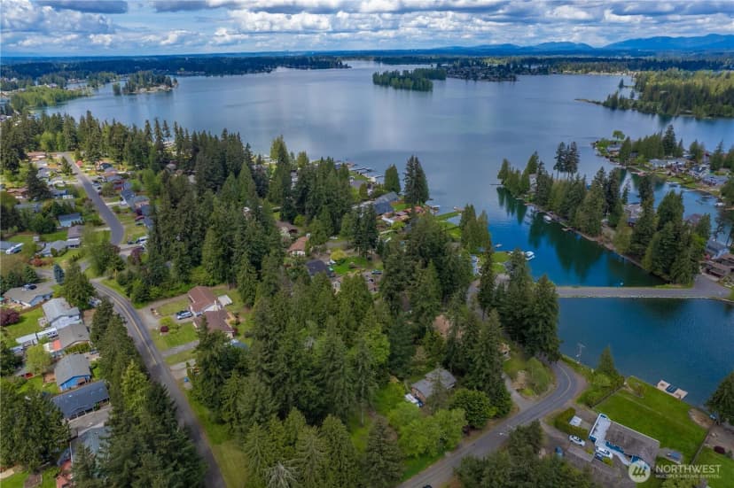 Property photo for 19506 56th Street E, Bonney Lake photo 2
