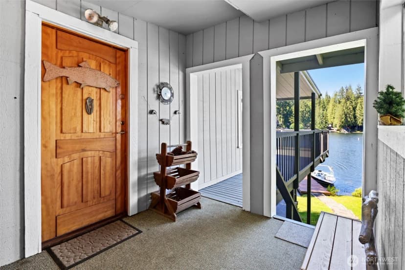 Property photo for 1012 S Lake Roesiger Road, Snohomish photo 11