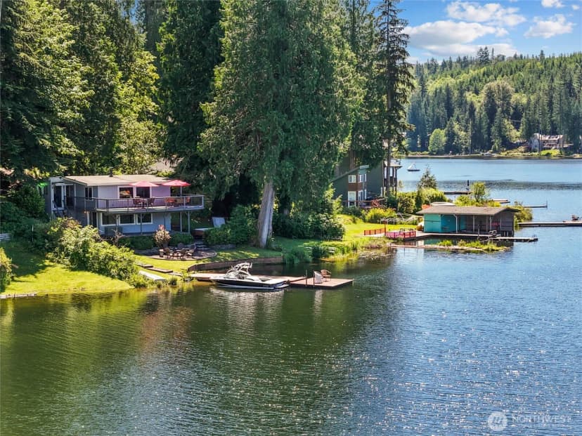 Property photo for 1012 S Lake Roesiger Road, Snohomish photo 2