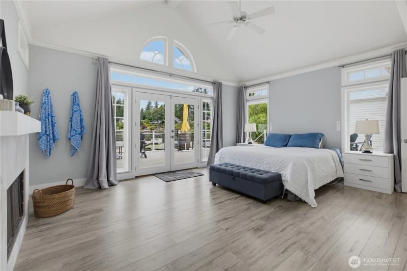 Property photo for 25860 136th Avenue Se, Kent photo 18