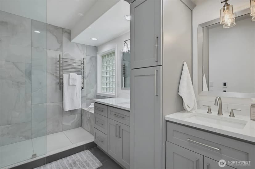 Property photo for 25860 136th Avenue Se, Kent photo 13