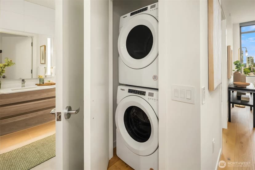 Property photo for 10232 Ne 10th Street #708, Bellevue photo 17