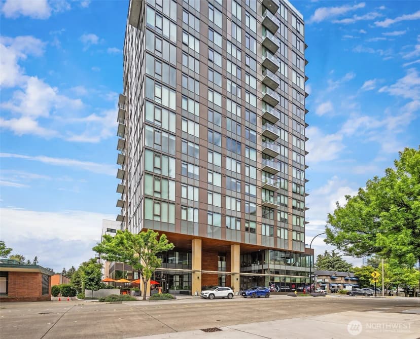 Property photo for 10232 Ne 10th Street #708, Bellevue photo 34