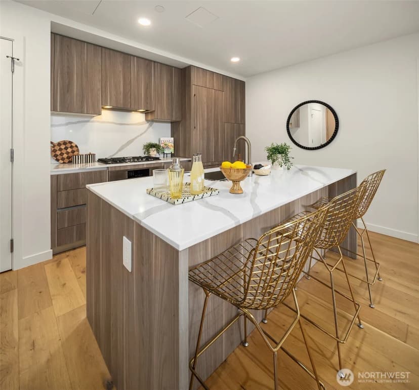 Property photo for 10232 Ne 10th Street #708, Bellevue photo 6