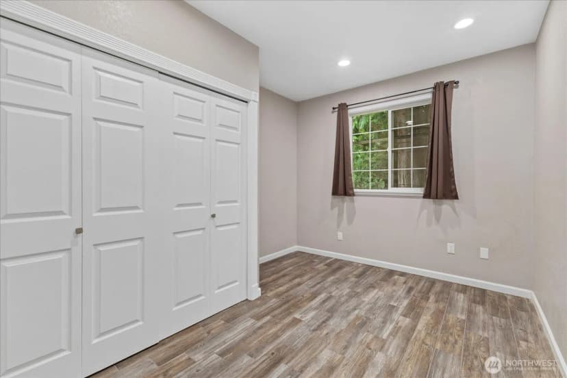 Property photo for 29832 Kent Black Diamond Road Se, Kent photo 24