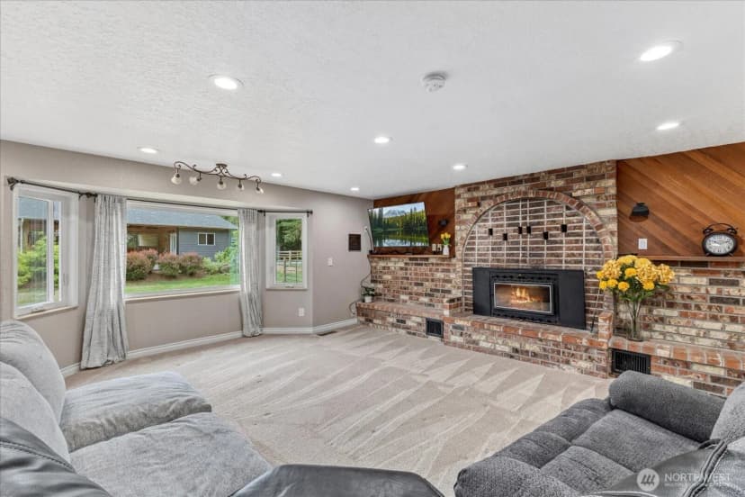 Property photo for 29832 Kent Black Diamond Road Se, Kent photo 10