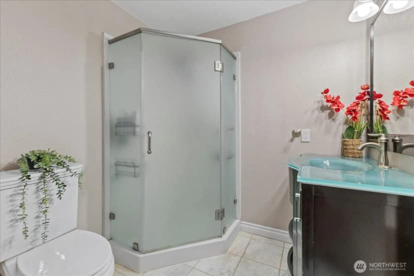 Property photo for 29832 Kent Black Diamond Road Se, Kent photo 17