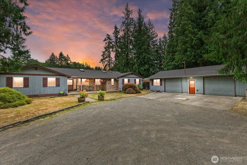 Property photo for 29832 Kent Black Diamond Road Se, Kent