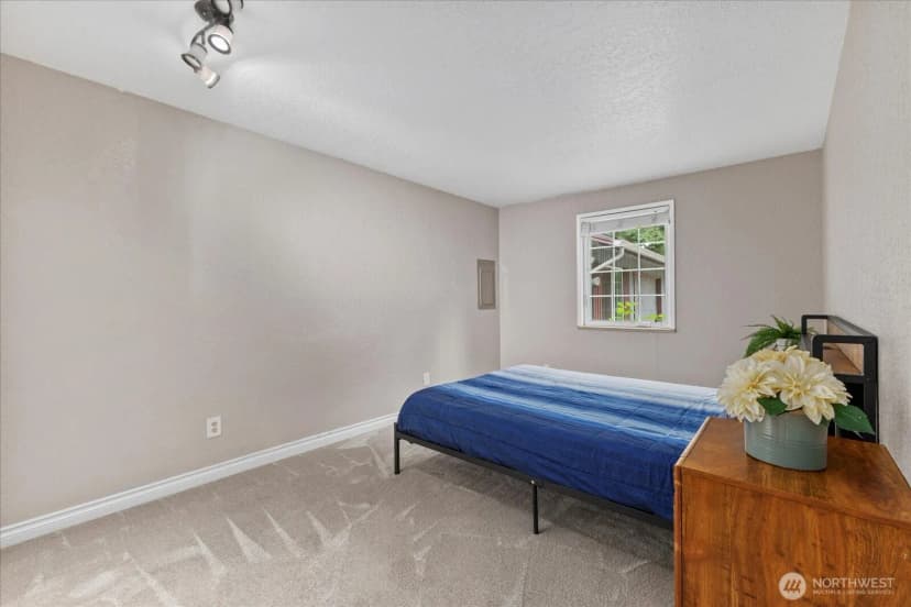 Property photo for 29832 Kent Black Diamond Road Se, Kent photo 18