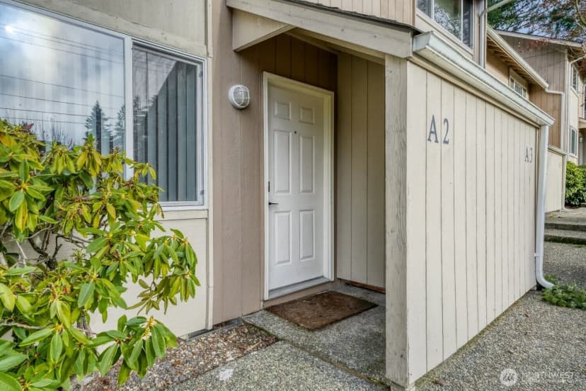 Property photo for 2300 9th Ave Sw #a2, Olympia photo 3