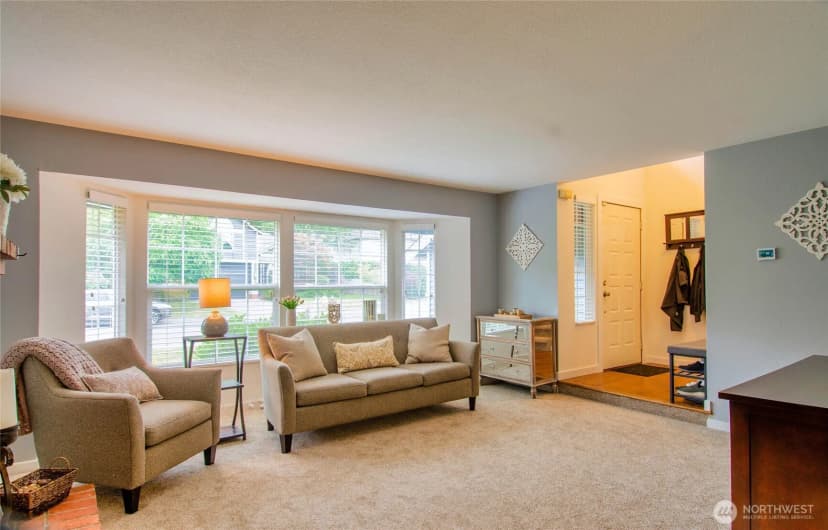 Property photo for 13936 Se 158th Street, Renton photo 3