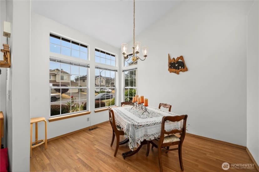 Property photo for 32719 20th Avenue Sw, Federal Way photo 7