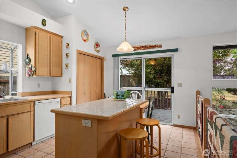 Property photo for 32719 20th Avenue Sw, Federal Way photo 10