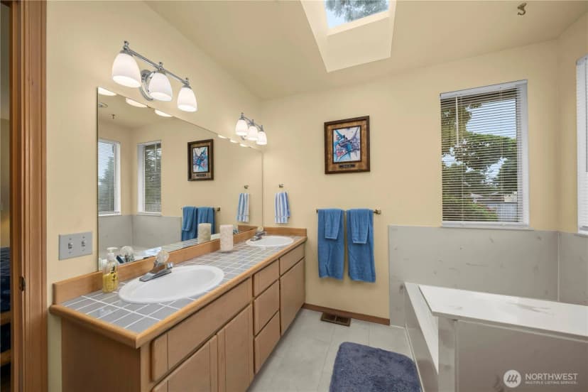 Property photo for 32719 20th Avenue Sw, Federal Way photo 15
