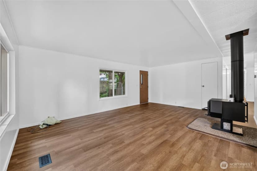 Property photo for 8732 Foxglove Court Se, Yelm photo 6