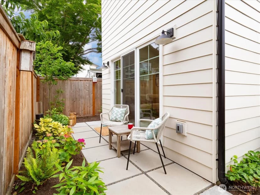 Property photo for 12060 8th Avenue Nw #b, Seattle photo 5