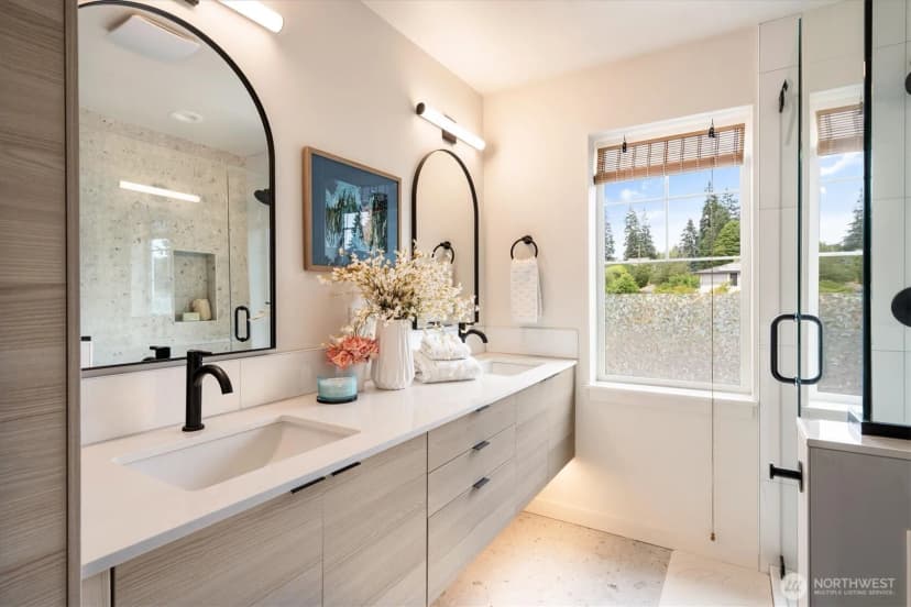Property photo for 12060 8th Avenue Nw #b, Seattle photo 19