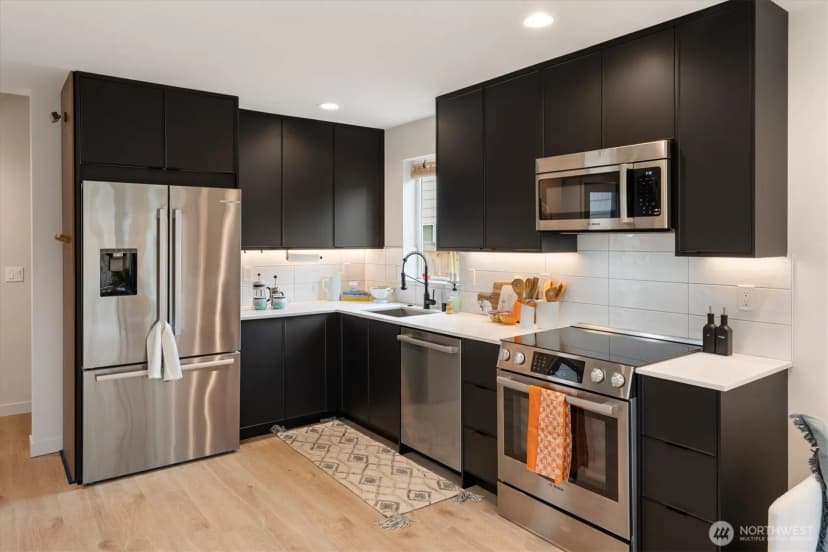 Property photo for 12060 8th Avenue Nw #b, Seattle photo 9