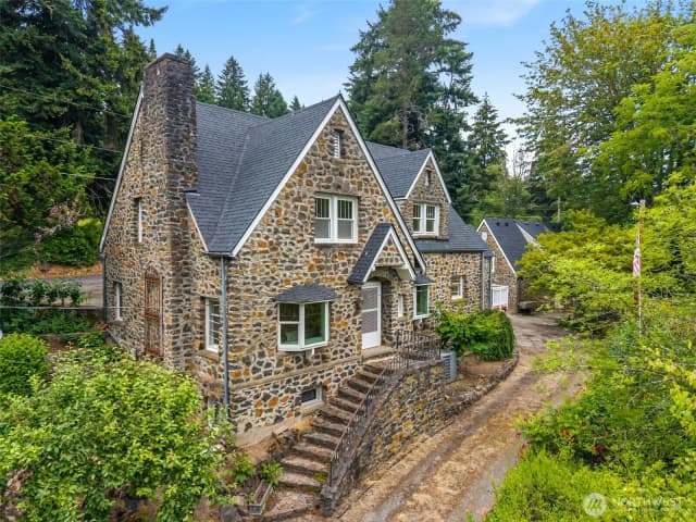 Property photo for 110 Sanderson Road, Chehalis