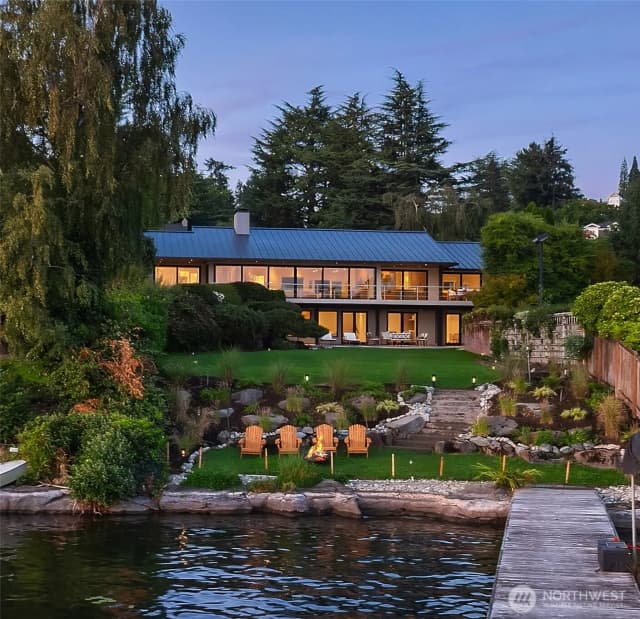 Property photo for 3517 43rd Avenue Ne, Seattle