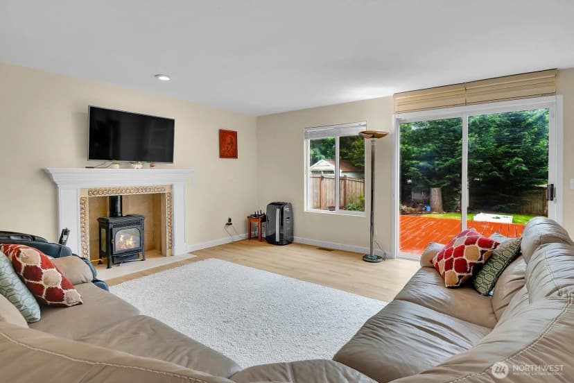 Property photo for 11035 Se 271st Street, Kent photo 10